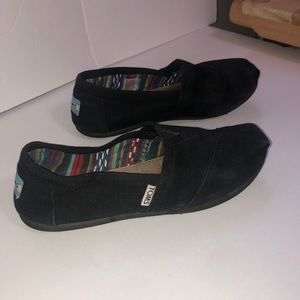 Toms